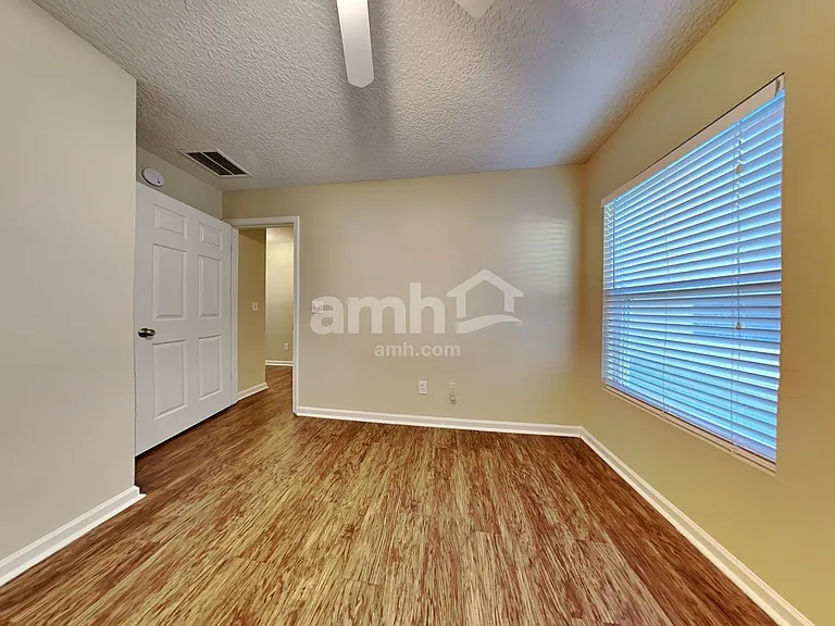 525 Juniper Spring Ct — Photo 13