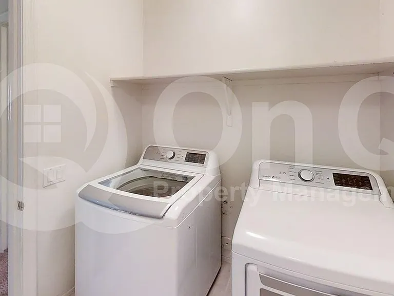 22249 E Calle De Flores — Photo 24
