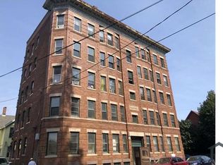 859 Main St, Holyoke, MA 01040
