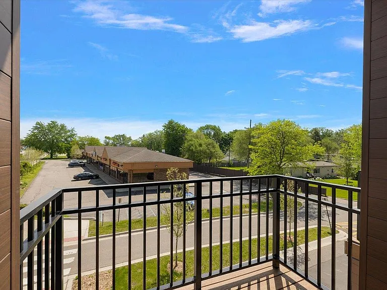 1760 E Auburn Rd #3A — Photo 19