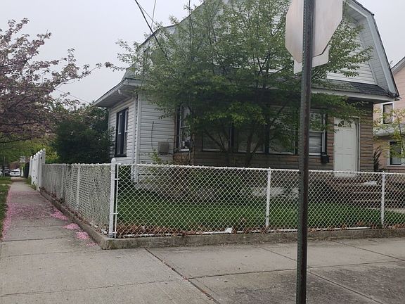 3rd image of 12720 160th St