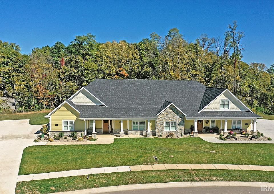 1st image of 306 Blue River Dr