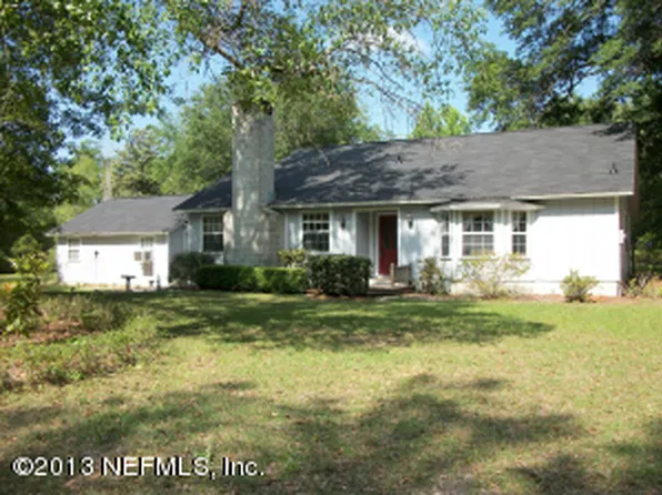 8822 Hillcrest Dr, Macclenny, FL 32063