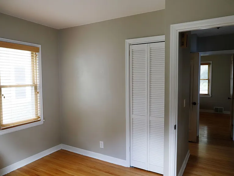 6510 Cedar Lake Rd S — Photo 8