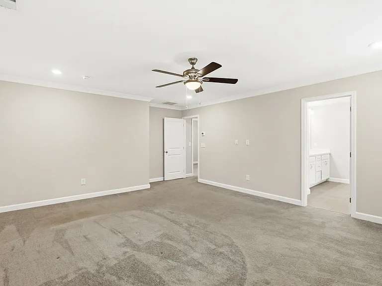 520 Cresentry Brk — Photo 12