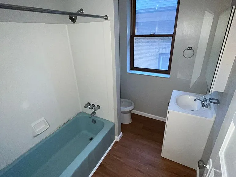 151 Kendall Ave - (04121) — Photo 9