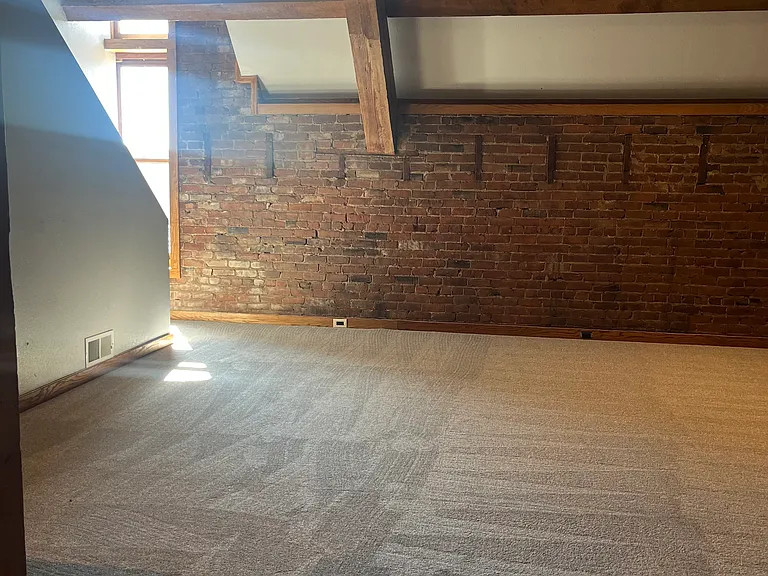 132 W B St #3J — Photo 6