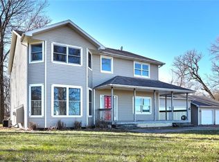 2284 E Ave, Perry, IA 50220