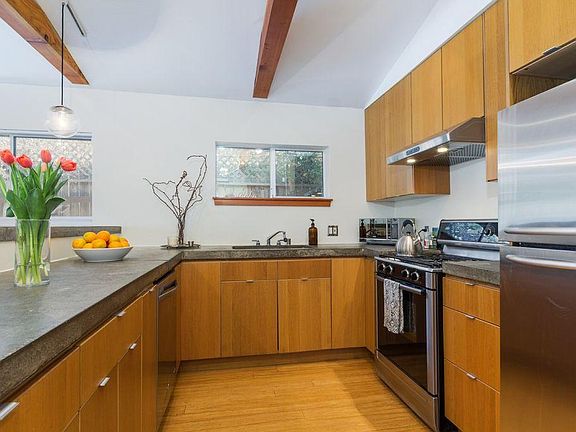 3rd image of 615 Brooks Ave #A
