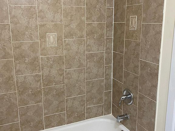 4th image of 254 S 11th St Floor 1