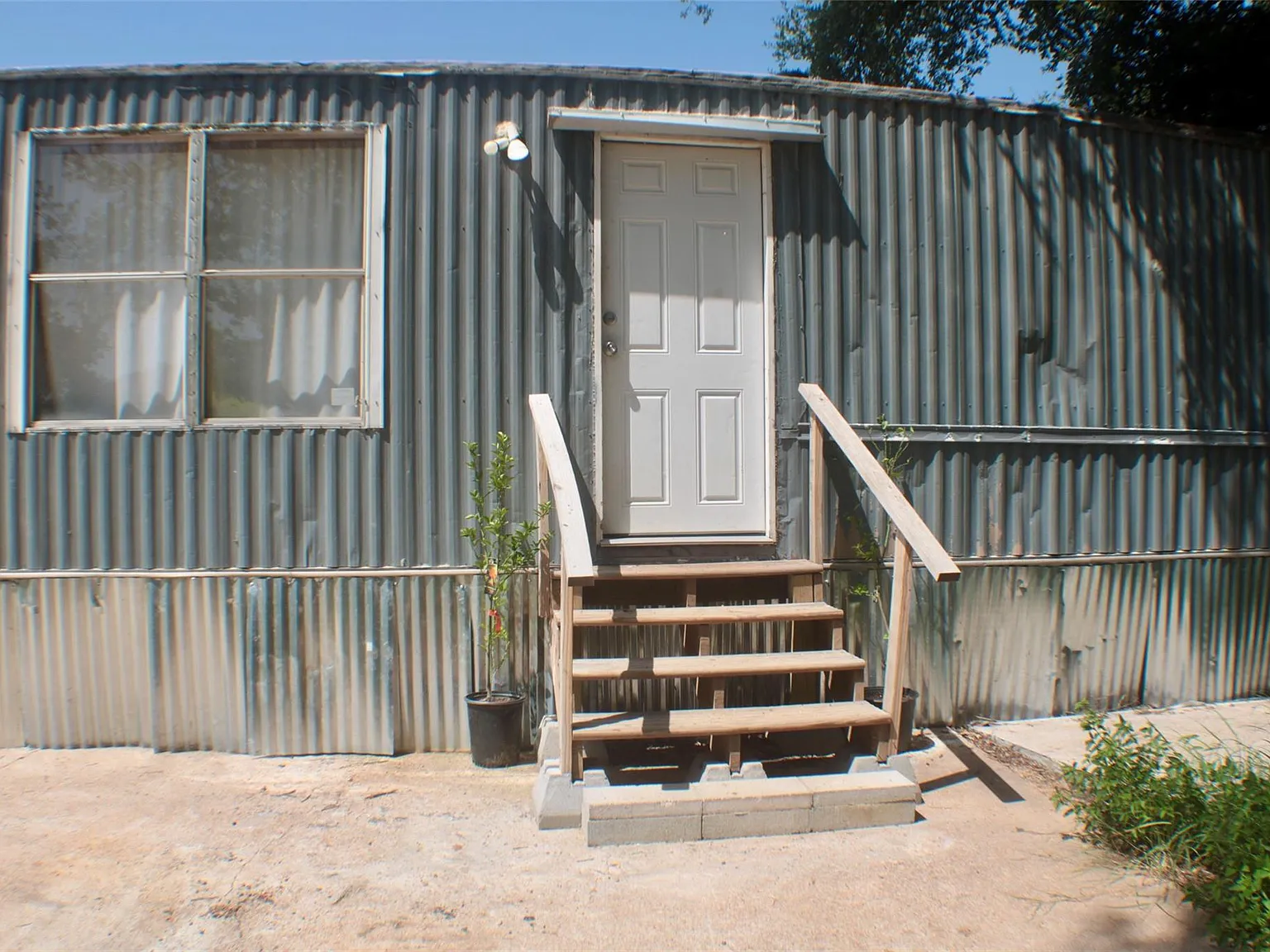 2 bed, 2.0 bath, 1568 sqft, $1,300 — Photo 3