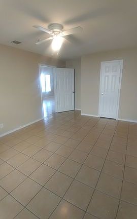 4th image of 7637 Windsor Oaks