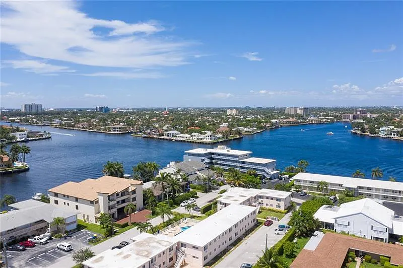 SE 12th St, Pompano Beach — Photo 4