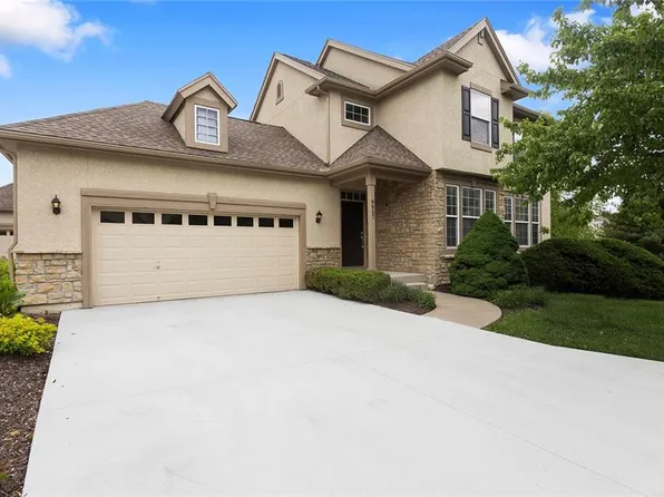9827 Nieman Pl, Overland Park, KS 66213