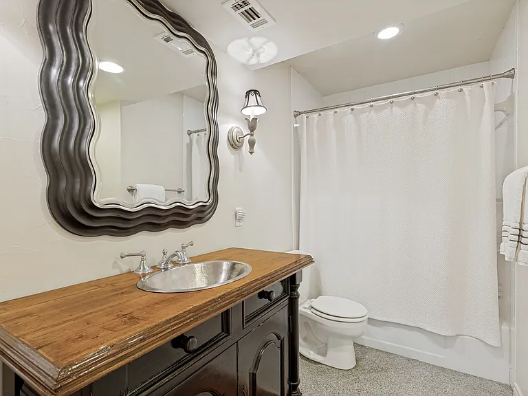 7617 Riverbrook Dr — Photo 12