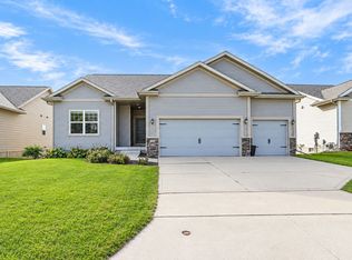 416 SE 14th St, Grimes, IA 50111