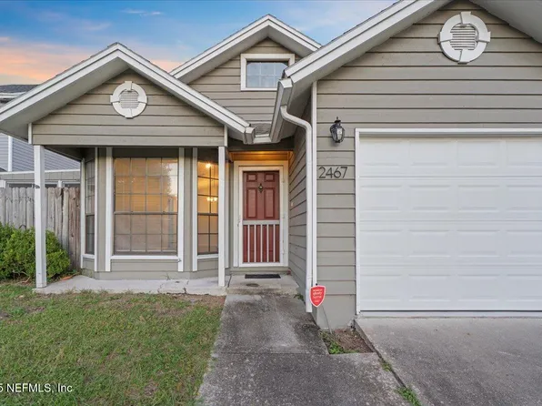 2467 TOWNSQUARE Drive, Jacksonville, FL 32216