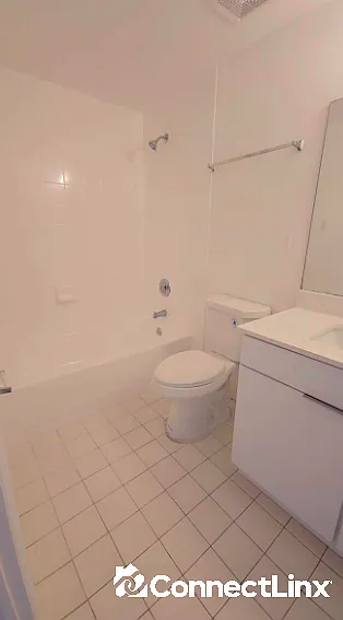 751 SW 148th Ave — Photo 7