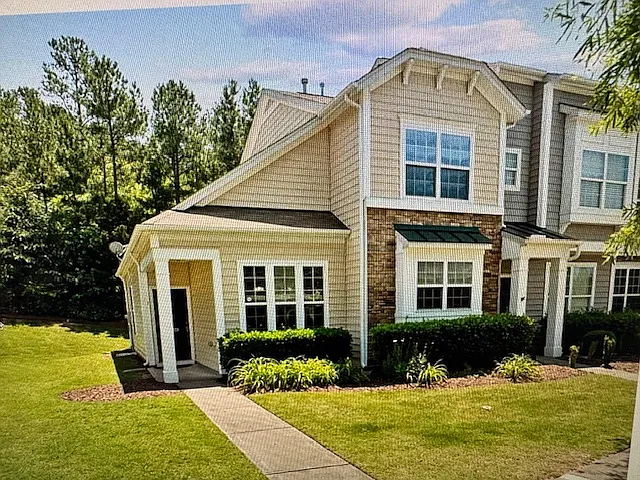 320 Hamlet Park Dr