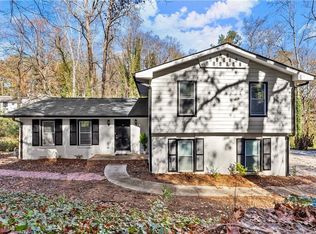 5916 Simone Dr, Stone Mountain, GA 30087