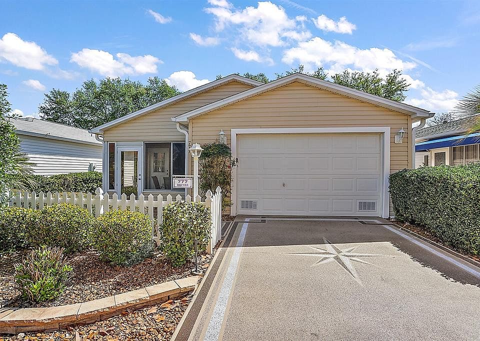 1st image of 777 Leslie Ln