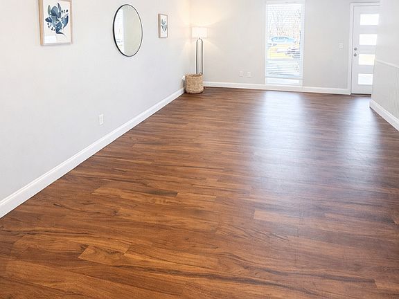 5th image of 3853 Riverside Dr #3820