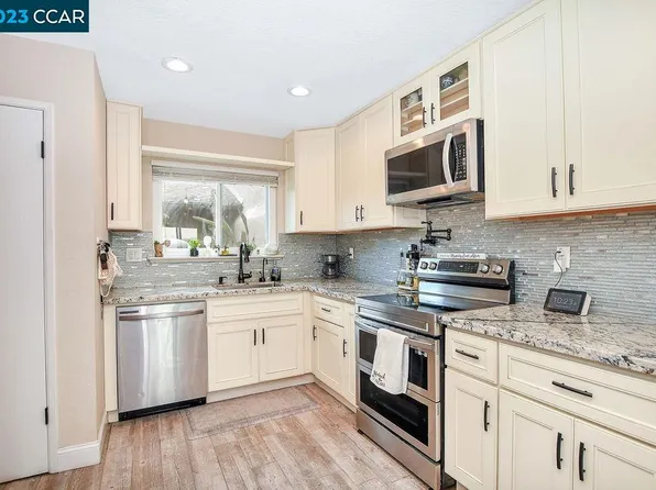1757 Lindo St, Benicia, CA 94510