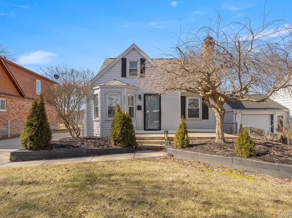 6447 Centralia St, Dearborn Heights, MI 48127