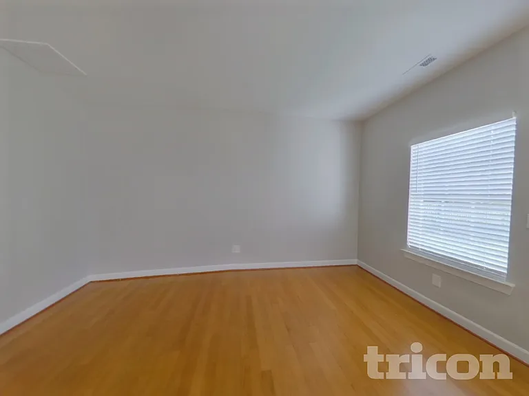 2625 Sierra Chase Dr — Photo 3