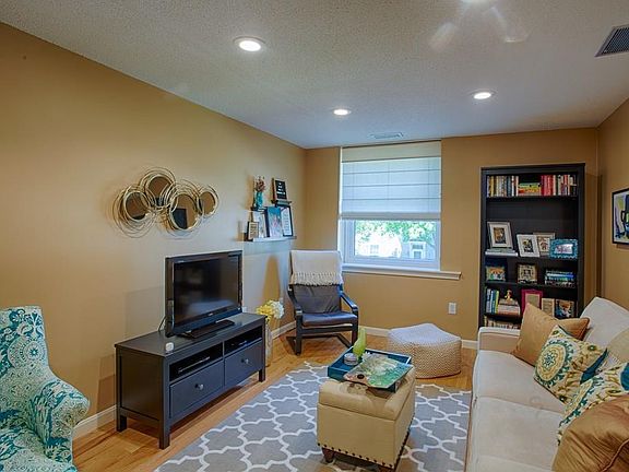5th image of 181 North St Unit 101