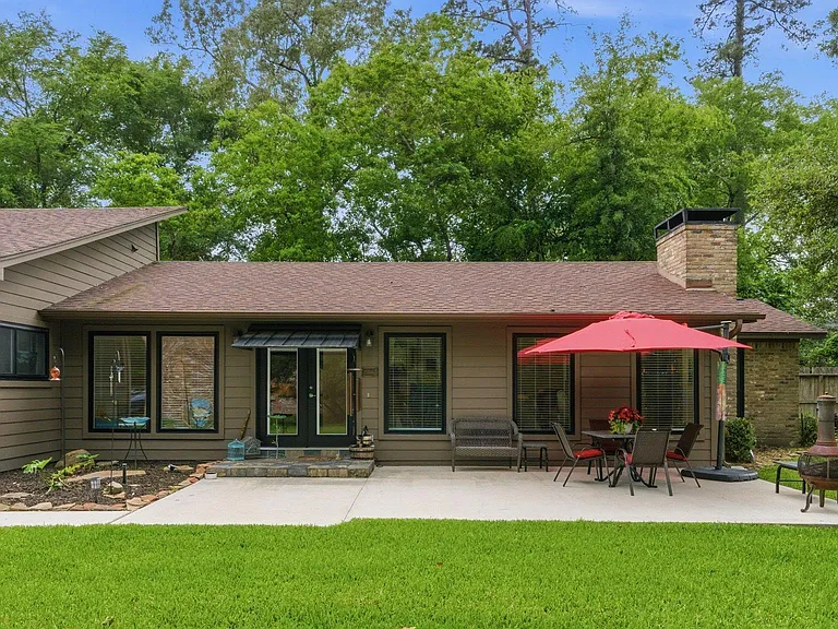 11830 Cranberry Ln — Photo 3