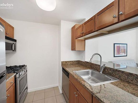 4th image of 520 W 23rd St APT 6A