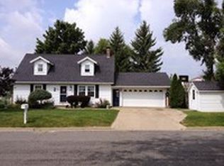 1012 N Ferris St, Hastings, MI