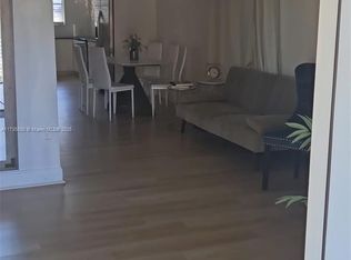 570 NW 97th St, Miami, FL 33150