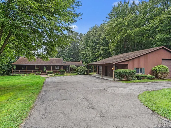 1176 Hamilton Rd, Battle Creek, MI 49017