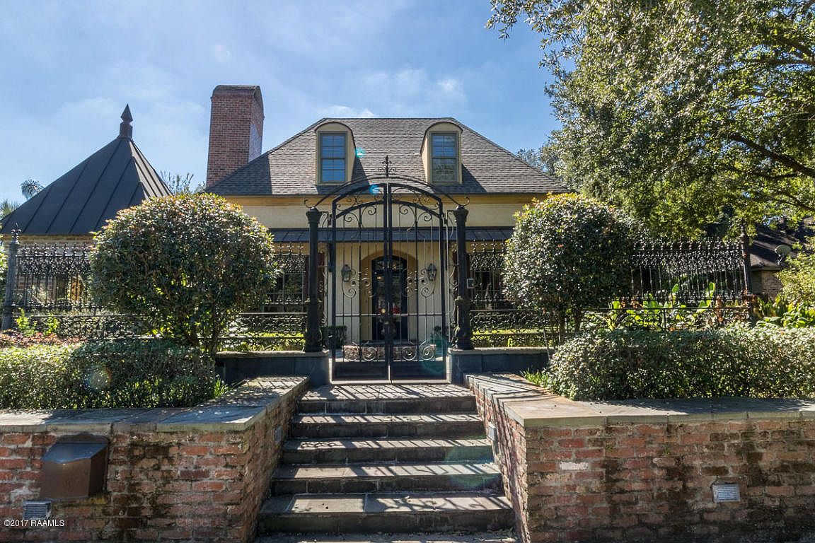 1105 W Bayou Pkwy, Lafayette, LA 70503 Zillow