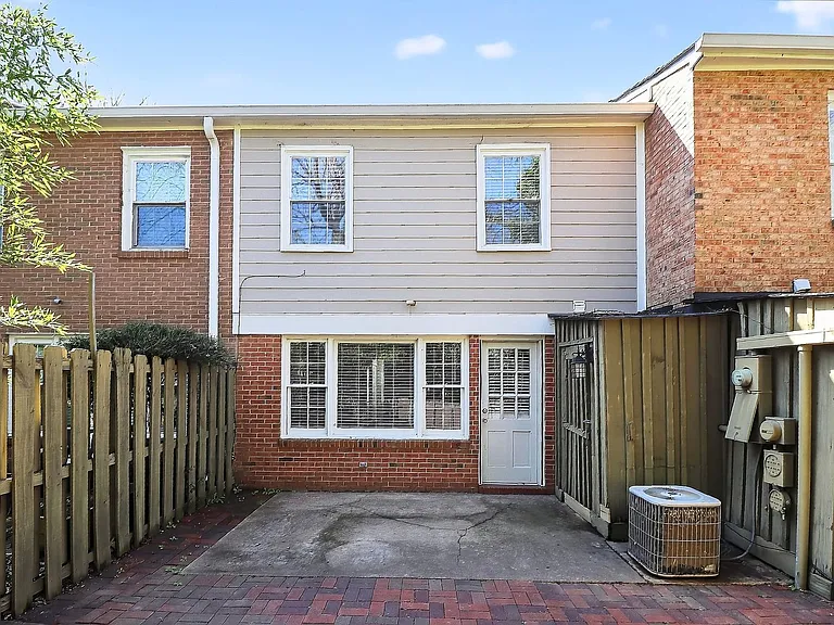 4605 Hedgemore Dr #D — Photo 24