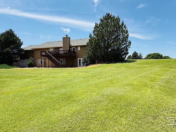 4th image of 10552 Lakeview Ct