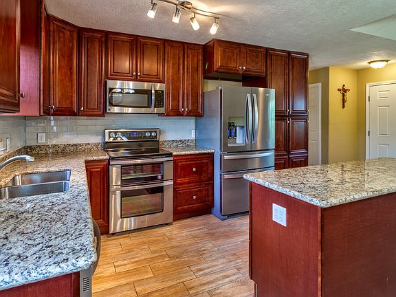 2nd image of 9322 Barracuda Dr