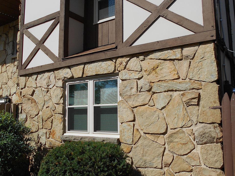 Front of Townhome