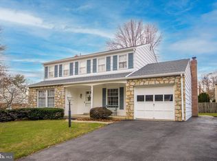 1056 Crozer Ln, Springfield, PA 19064