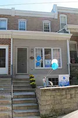 606 Martin St photo 1