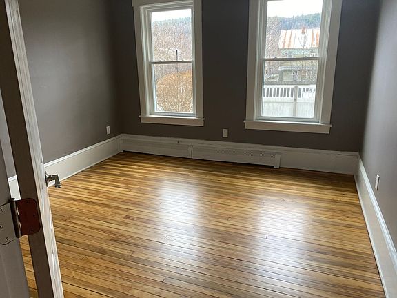 5th image of 8 Union St #2