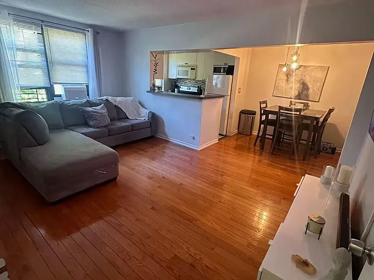 69-95 Park Dr E #B — Photo 2
