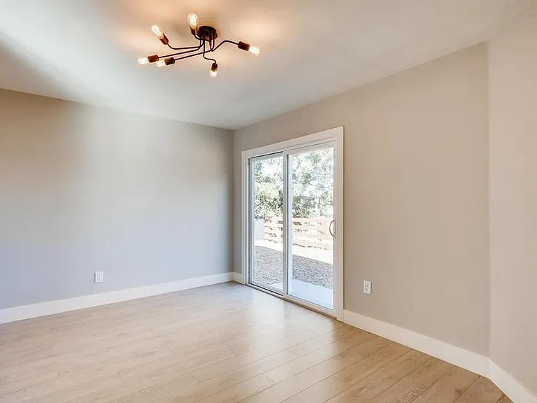 4023 Vista Grande Dr — Photo 9
