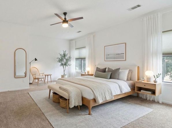 10819 Crown Colony Dr APT 22