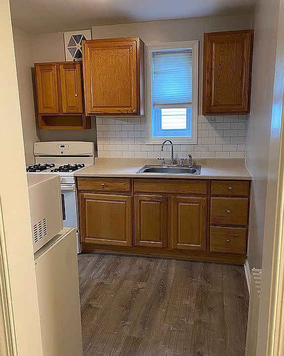 1st image of 2726 Washington Blvd #2