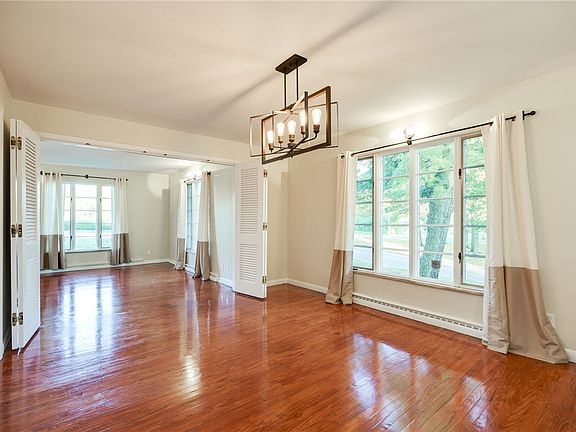 5th image of 4252 Philadelphia Dr