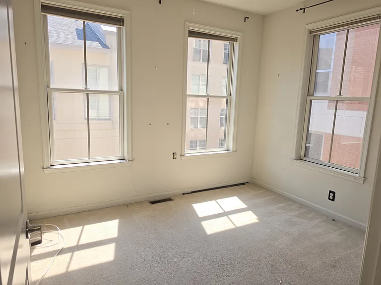 133 N Bread St #1A3 — Photo 11