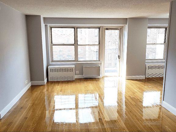 3rd image of 1240 Morrison Ave #3B